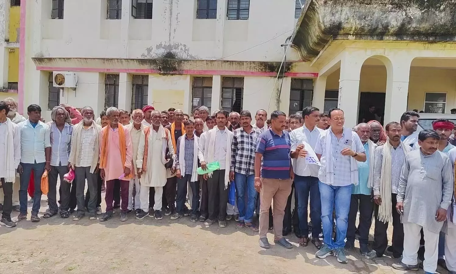 वन विभाग पर किसानों को राजस्व भूमि पर खेती करने से रोकने का आरोप, मामला दर्ज करने की धमकी वन विभाग पर किसानों को राजस्व भूमि पर खेती करने से रोकने का आरोप, मामला दर्ज करने की धमकी