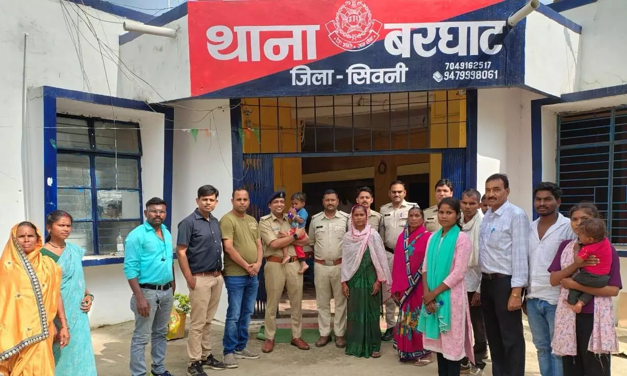 निसंतान दंपति ने 50 हजार में बच्चे की कराई थी चोरी निसंतान दंपति ने 50 हजार में बच्चे की कराई थी चोरी