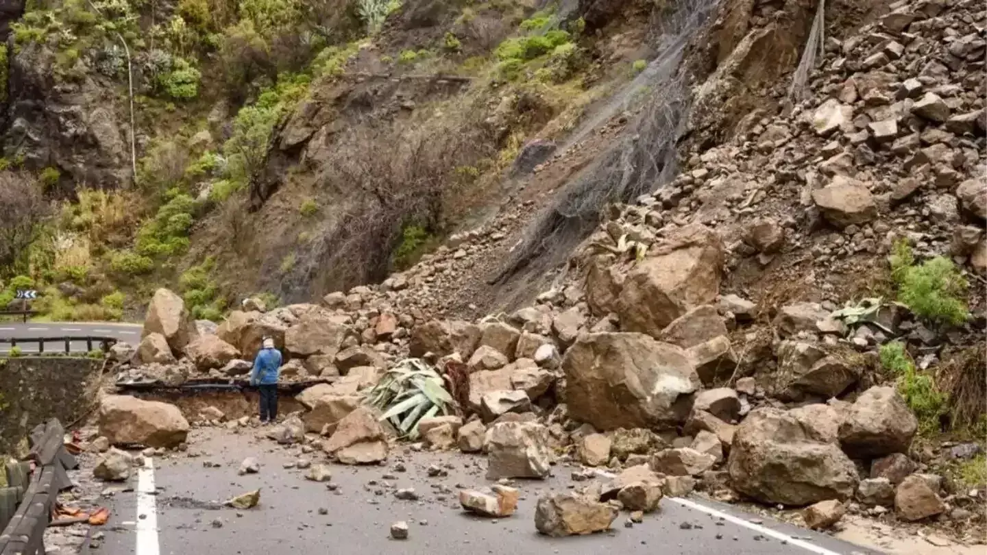 उत्तराखंड में फंसे महाराष्ट्र के 51 पर्यटक, उपमुख्यमंत्री अजित पवार ने अधिकारियों से किया संपर्क