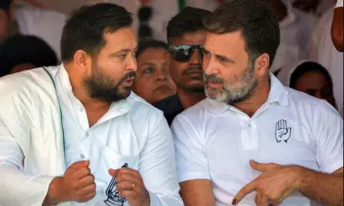 अमेरिका के 50% टैरिफ पर विपक्षी नेताओं ने किया पलटवार, जानिए राहुल गांधी, तेजस्वी यादव समेत किसने क्या कहा?