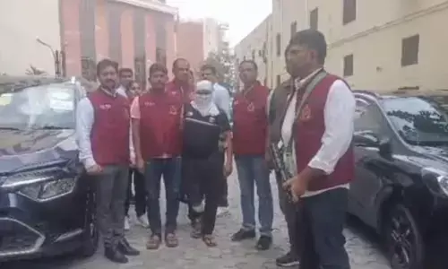 टिल्लू ताजपुरिया गैंग के गुर्गे मनजीत को पुलिस ने किया अरेस्ट, मुठभेड़ के दौरान पैर में लगी गोली