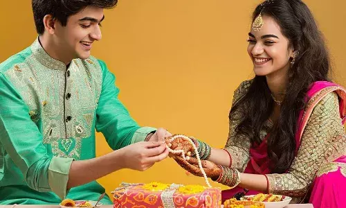 इस रक्षाबंधन नहीं है कोई भाई या बहन तो भी आप माना सकते है क्या राखी का त्योहार? चलिए जानते है किन चीजो का रखना पड़ेगा खयाल