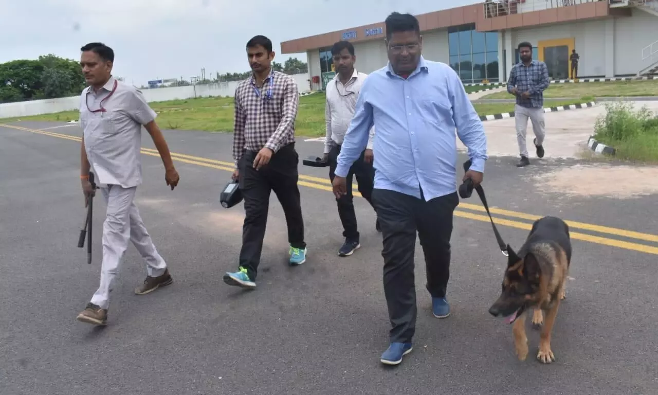 मॉकड्रिल, बनारस से हाईजैक प्लेन की सतना में लैंडिंग मॉकड्रिल, बनारस से हाईजैक प्लेन की सतना में लैंडिंग