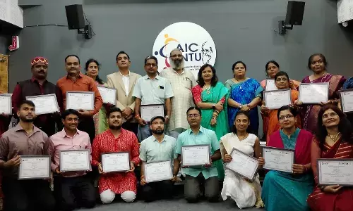 रबीन्द्रनाथ टैगौर युनिवर्सिटी में हिन्दी छंद लेखन सर्टिफिकेट कोर्स के दो बैच सम्पन्न हुवा, प्रमाण पत्र वितरण समारोह सम्पन्न