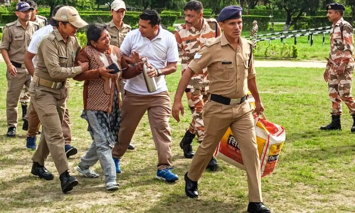 धराली आपदा के लिए भारी संख्या में रेस्क्यू जवानों को किया तैनात, ये एजेंसियां भी कर रही काम धराली आपदा के लिए भारी संख्या में रेस्क्यू जवानों को किया तैनात, ये एजेंसियां भी कर रही काम