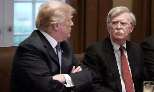 भारत पर ट्रंप के टैरिफ ऐलान से बौखलाए अमेरिका के ये दिग्गज नेता, कहा - भारी कीमत चुकानी पड़ेगी भारत पर ट्रंप के टैरिफ ऐलान से बौखलाए अमेरिका के ये दिग्गज नेता, कहा - भारी कीमत चुकानी पड़ेगी