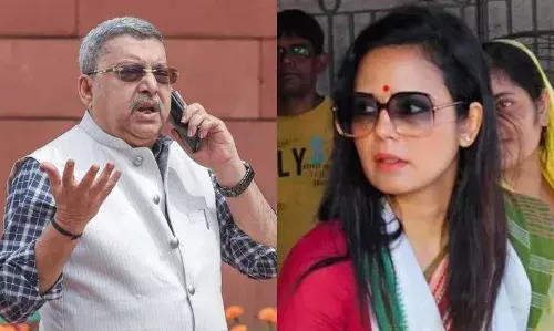 कल्याण बनर्जी ने महुआ मोइत्रा पर साधा निशाना, कहा -  वो समय की बर्बादी हैं कल्याण बनर्जी ने महुआ मोइत्रा पर साधा निशाना, कहा -  वो समय की बर्बादी हैं