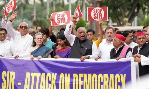 इंडिया गठबंधन का आज होगा मार्च, 300 सांसद पार्लियामेंट से EC ऑफिस तक निकलेंगे पैदल