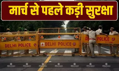 INDI गठबंधन के मार्च से पहले बढ़ाई गई सिक्योरिटी, भारी पुलिस बल तैनात, परिवहन भवन के बाहर बैरिकेडिंग INDI गठबंधन के मार्च से पहले बढ़ाई गई सिक्योरिटी, भारी पुलिस बल तैनात, परिवहन भवन के बाहर बैरिकेडिंग