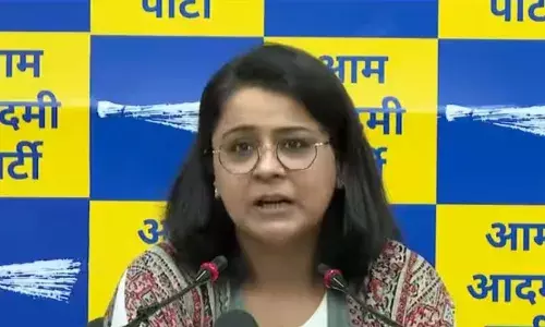 AAP नेता प्रियंका कक्कड़ का BJP और EC की सांठगांठ पर बड़ा दावा, वोट चोरी के लिए कांग्रेस को ठहराया जिम्मेदार