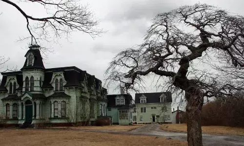 दुनिया की इस जगह को आज भी कहा जाता है भूतिया राजधानी, यहां के कई घरों में रहते हैं भूतों का ढ़ेरा ! स्टडी में हुआ डरावना खुलासा