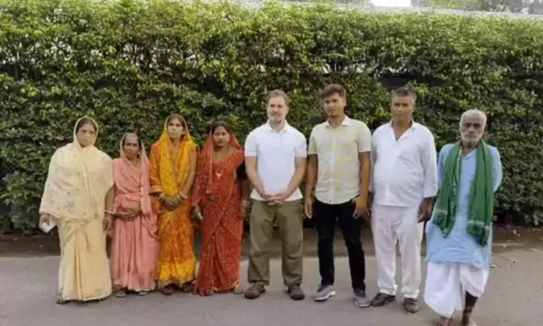 जीवन में पहली दफा मरे लोगों के साथ चाय पी, शुक्रिया ECI.. बिहार के मृत घोषित मतदाताओं से मिले राहुल गांधी, देखें VIDEO जीवन में पहली दफा मरे लोगों के साथ चाय पी, शुक्रिया ECI.. बिहार के मृत घोषित मतदाताओं से मिले राहुल गांधी, देखें VIDEO