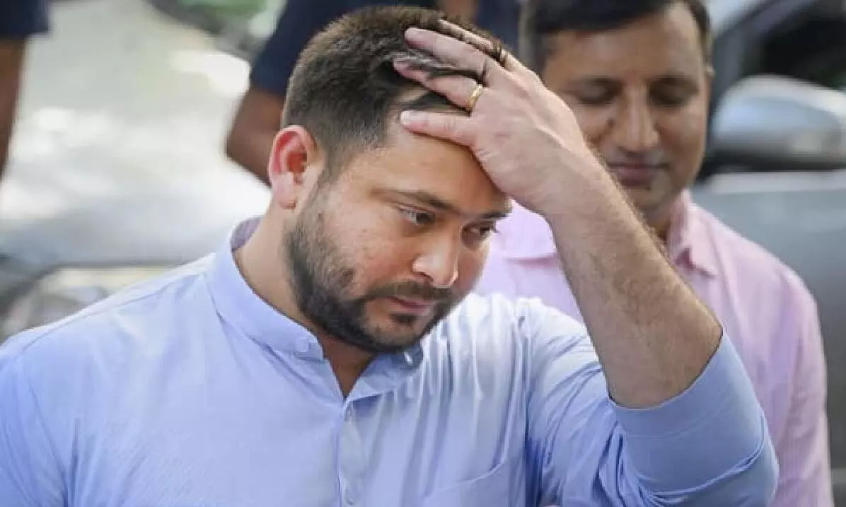 न ये संविधान को मानते हैं, न ही कानून को, तेजस्वी यादव के चुनाव बहिष्कार वाले बयान पर बीजेपी ने किया पलटवार न ये संविधान को मानते हैं, न ही कानून को, तेजस्वी यादव के चुनाव बहिष्कार वाले बयान पर बीजेपी ने किया पलटवार
