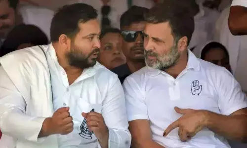 बिहार के 14 करोड़ लोगों का आशीर्वाद हमें मिलेगा, राहुल गांधी की वोटर अधिकार यात्रा पर बोले तेजस्वी यादव बिहार के 14 करोड़ लोगों का आशीर्वाद हमें मिलेगा, राहुल गांधी की वोटर अधिकार यात्रा पर बोले तेजस्वी यादव