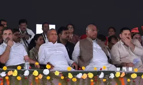 हम इन्हें वोट चोरी नहीं करने देंगे, सासाराम में बीजेपी पर निशाना साधते हुए बोले नेता प्रतिपक्ष राहुल गांधी हम इन्हें वोट चोरी नहीं करने देंगे, सासाराम में बीजेपी पर निशाना साधते हुए बोले नेता प्रतिपक्ष राहुल गांधी