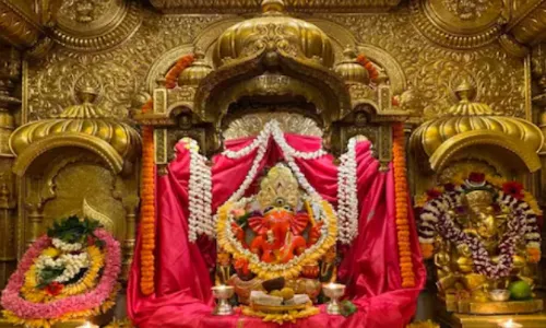 गणेश चतुर्थी पर भव्य पांडाल देखने का है मन, तो इन जगहों पर जाने का बनाएं प्लान