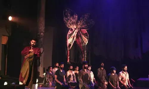 टैगोर राष्ट्रीय नाट्य विद्यालय के फाईनल इयर के विद्यार्थियों की नाट्य प्रस्तुति टैगोर राष्ट्रीय नाट्य विद्यालय के फाईनल इयर के विद्यार्थियों की नाट्य प्रस्तुति