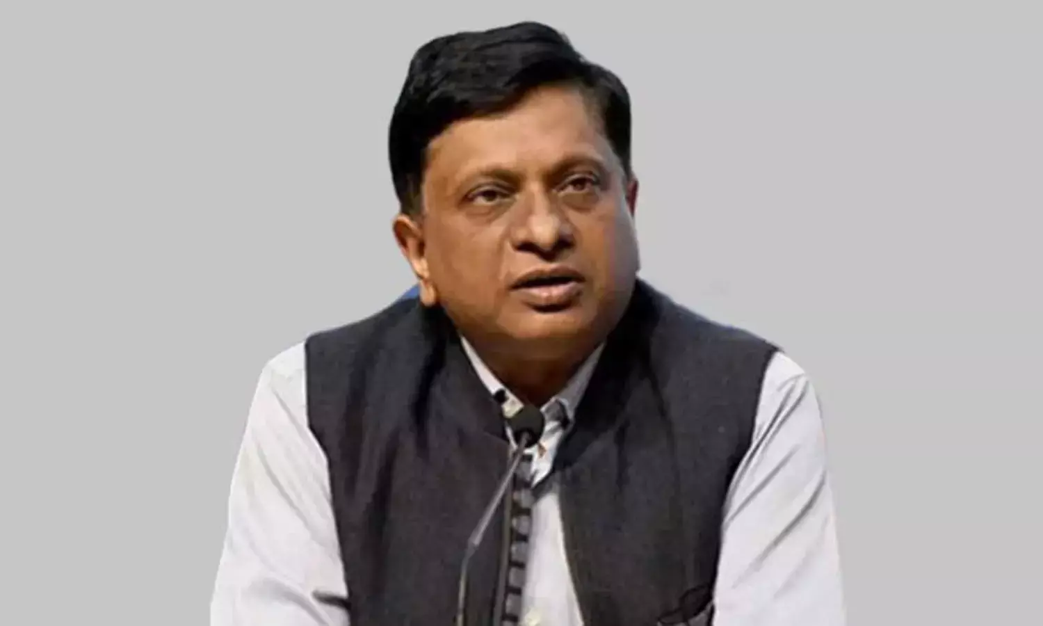 अमेरिका के टैरिफ बढ़ाने के असर का अध्ययन करने अपूर्व चंद्रा की अध्यक्षता में बनाई कमेटी