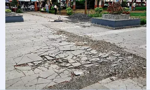 पौने तीन साल में ही उजड़ गया पौने दो करोड़ से संवारा गया उद्यान पौने तीन साल में ही उजड़ गया पौने दो करोड़ से संवारा गया उद्यान