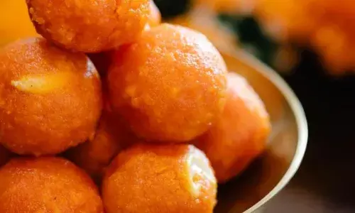 गणेश चतुर्थी पर बप्पा को लगाएं घर पर बने मोतीचूर के लड्डुओं का भोग, यहां जानें रेसिपी