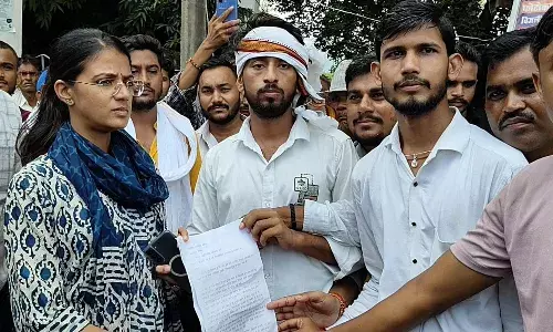 पवई के किसानों ने राज्यपाल के नाम सौंपा ज्ञापन, समस्याओं के समाधान की रखी मांग पवई के किसानों ने राज्यपाल के नाम सौंपा ज्ञापन, समस्याओं के समाधान की रखी मांग