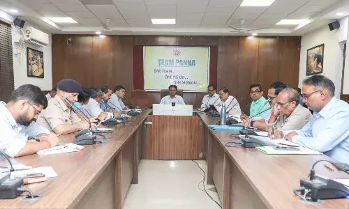 कलेक्टर ने दो दिवस में लंबित प्रकरणों के अनिवार्यत: निराकरण के दिए निर्देश कलेक्टर ने दो दिवस में लंबित प्रकरणों के अनिवार्यत: निराकरण के दिए निर्देश