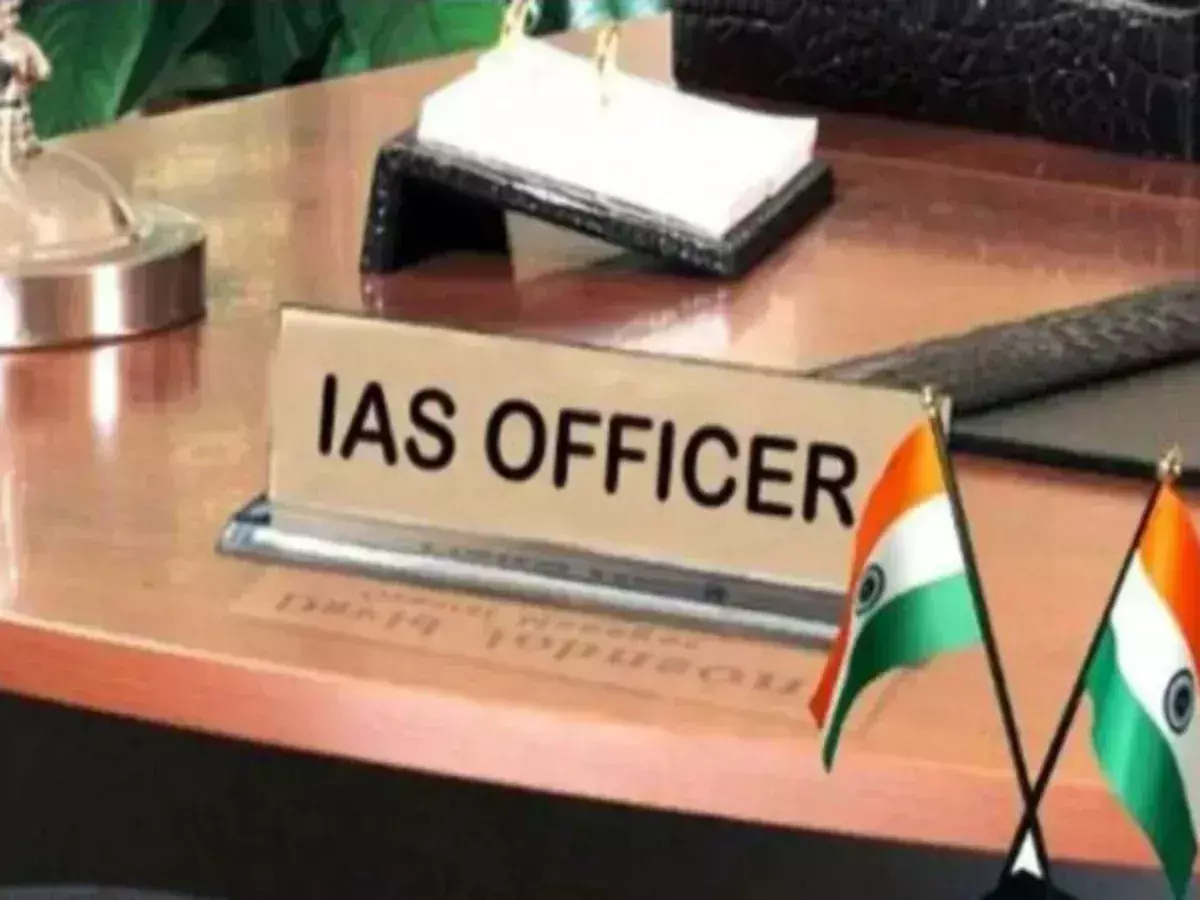 मुंबई में स्टाम्प ड्यूटी के अतिरिक्त नियंत्रक बने गावडे, अकोला की नई जिलाधिकारी बनीं मीणा मुंबई में स्टाम्प ड्यूटी के अतिरिक्त नियंत्रक बने गावडे, अकोला की नई जिलाधिकारी बनीं मीणा