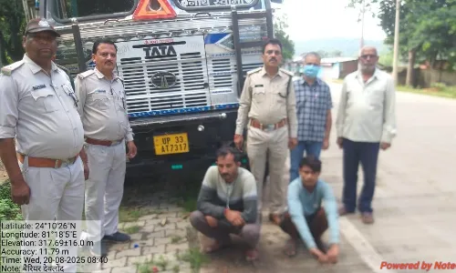 दो माह पुरानी टीपी में यूपी ले जाई जा रही थी लकड़ी दो माह पुरानी टीपी में यूपी ले जाई जा रही थी लकड़ी