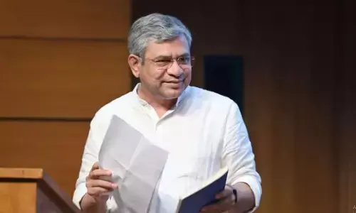 ऑनलाइन गेमिंग बिल की भारत में लाने की क्यों पड़ी जरूरत, केंद्रीय आईटी मंत्री ने बताई वजह ऑनलाइन गेमिंग बिल की भारत में लाने की क्यों पड़ी जरूरत, केंद्रीय आईटी मंत्री ने बताई वजह