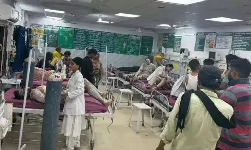 पंजाब के होशियारपुर में भीषण हादसा, एलपीजी टैंकर में हुआ ब्लास्ट, दो की मौत, कई घायल पंजाब के होशियारपुर में भीषण हादसा, एलपीजी टैंकर में हुआ ब्लास्ट, दो की मौत, कई घायल