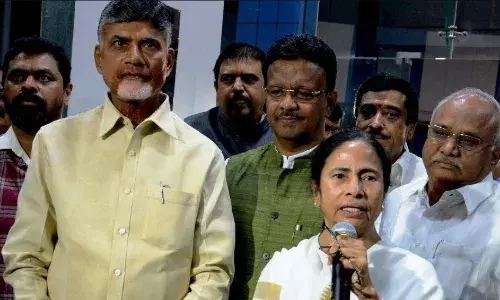 चंद्रबाबू नायडू देश के सबसे अमीर मुख्यमंत्री, ममता बनर्जी के पास सबसे कम संपत्ति, अरुणाचल के सीएम के ऊपर सबसे ज्यादा कर्जा चंद्रबाबू नायडू देश के सबसे अमीर मुख्यमंत्री, ममता बनर्जी के पास सबसे कम संपत्ति, अरुणाचल के सीएम के ऊपर सबसे ज्यादा कर्जा