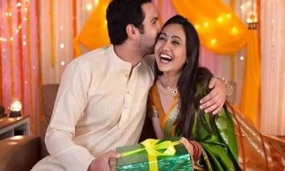 हरियाली तीज पर अपने घर की लक्ष्मी को करें खुश और गिफ्ट करें ट्रेंडिंग जूलरी, यहां देखें आइडियाज हरियाली तीज पर अपने घर की लक्ष्मी को करें खुश और गिफ्ट करें ट्रेंडिंग जूलरी, यहां देखें आइडियाज
