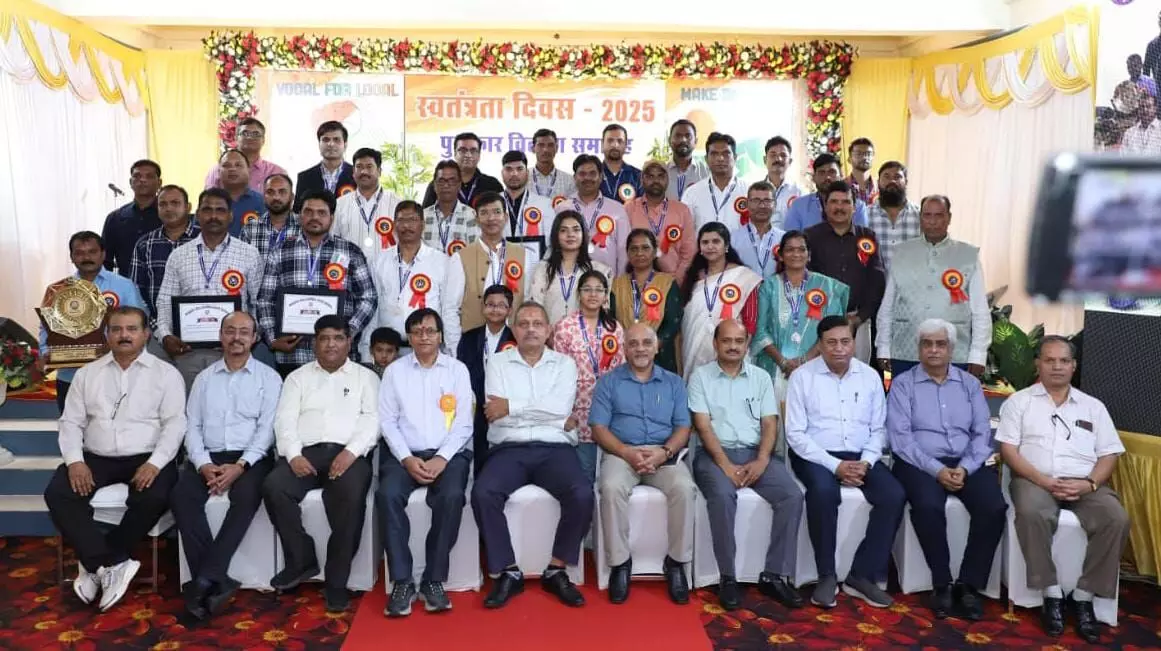 आउटसोर्स कर्मियों सहित विशिष्ट कार्य निष्पादन के लिए एमपी ट्रांसको के 28 कार्मिक पुरस्कृत आउटसोर्स कर्मियों सहित विशिष्ट कार्य निष्पादन के लिए एमपी ट्रांसको के 28 कार्मिक पुरस्कृत
