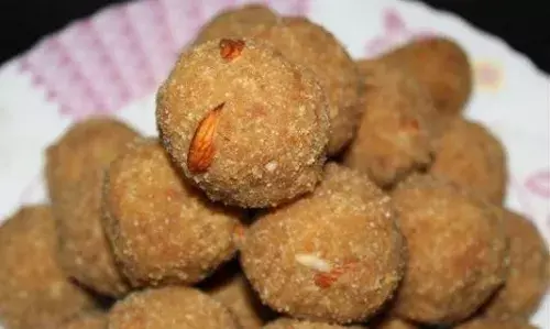 अपने हाथों के बने चूरमा लड्डुओं से कराएं भगवान गणेश का मुंह मीठा, खूब आशीर्वाद मिलेगा