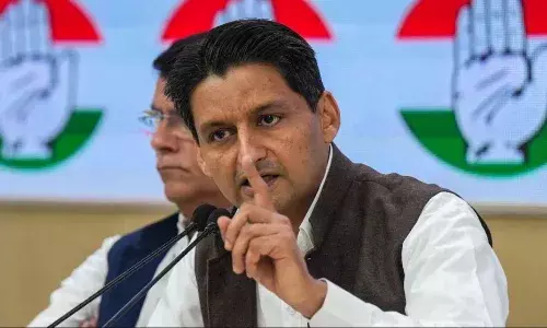 प्रस्तावित संविधान संशोधन बिल को लेकर गरमाई सियासत, कांग्रेस सांसद दीपेंद्र सिंह हुड्डा ने केंद्र सरकार पर साधा निशाना प्रस्तावित संविधान संशोधन बिल को लेकर गरमाई सियासत, कांग्रेस सांसद दीपेंद्र सिंह हुड्डा ने केंद्र सरकार पर साधा निशाना