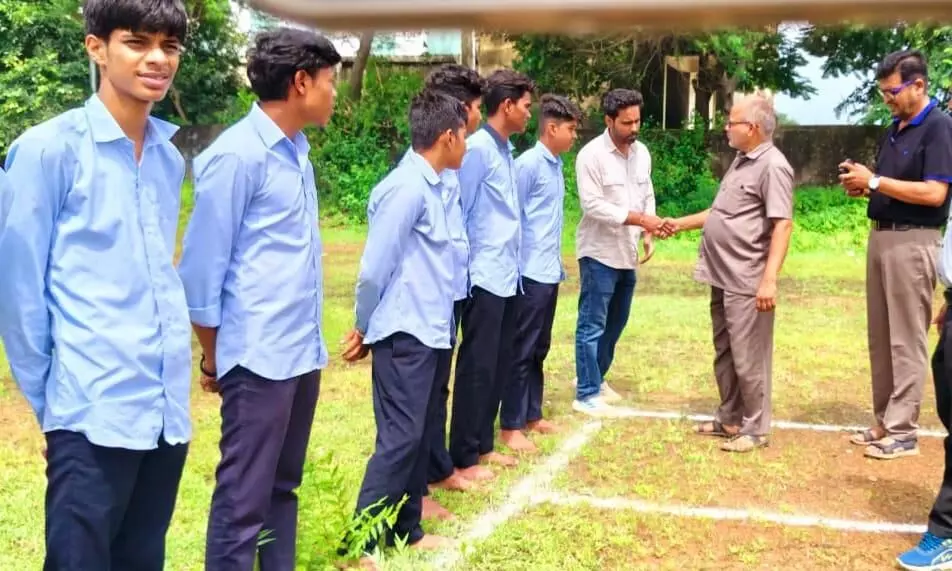विकासखण्ड स्तरीय शालेय कबड्डी एवं खो-खो खेल प्रतियोगिता सम्पन्न, जिला स्तर के लिए ७२ चयनित प्रतिभागी किये गये रवाना विकासखण्ड स्तरीय शालेय कबड्डी एवं खो-खो खेल प्रतियोगिता सम्पन्न, जिला स्तर के लिए ७२ चयनित प्रतिभागी किये गये रवाना