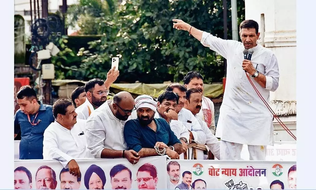 लोकतंत्र काे बचाना ही कांग्रेस का लक्ष्य लोकतंत्र काे बचाना ही कांग्रेस का लक्ष्य
