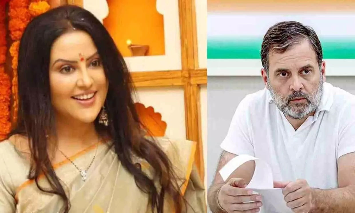महाराष्ट्र सीएम फडणवीस की पत्नी ने लालबाग राजा के किए दर्शन, राहुल गांधी की वोटर अधिकार यात्रा को लेकर दी ये प्रतिक्रिया महाराष्ट्र सीएम फडणवीस की पत्नी ने लालबाग राजा के किए दर्शन, राहुल गांधी की वोटर अधिकार यात्रा को लेकर दी ये प्रतिक्रिया