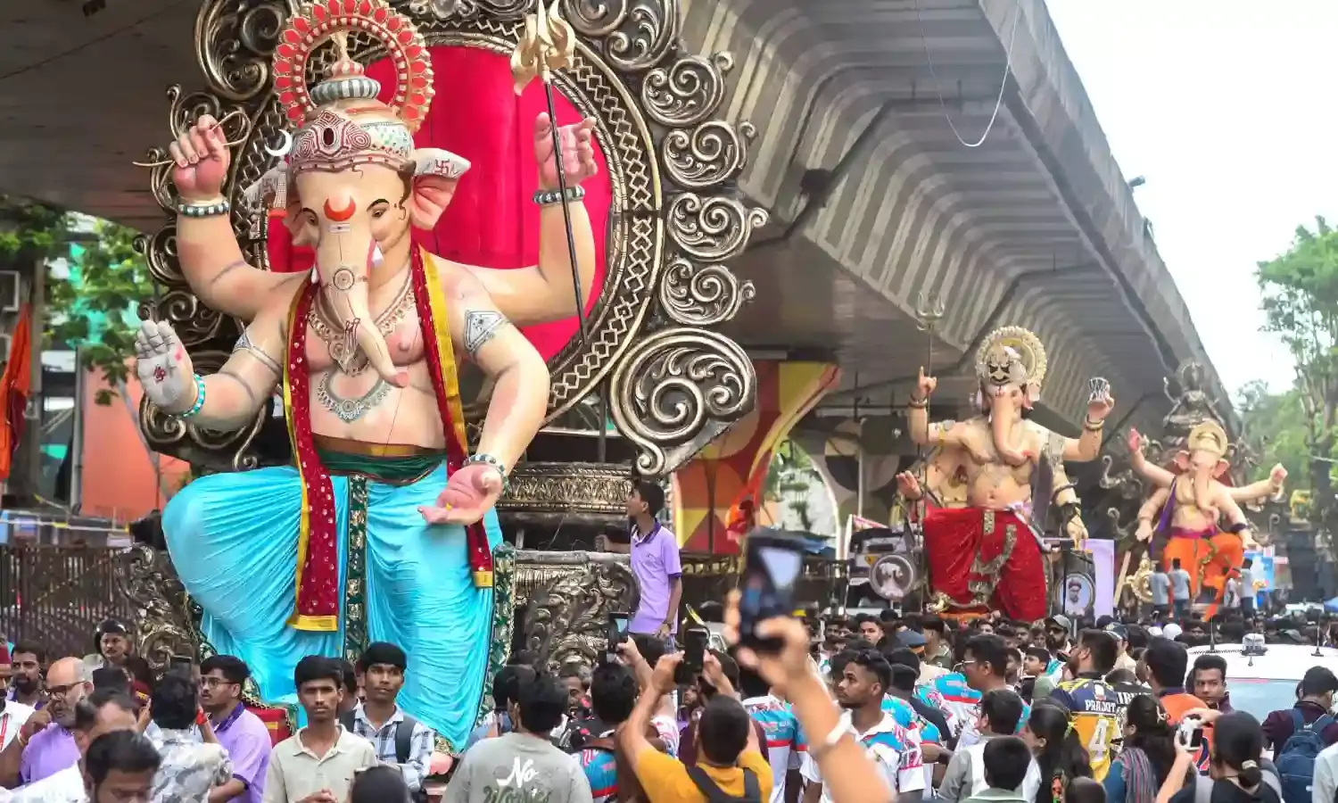 गणपति बप्पा मोरया- मंगलमूर्ति मोरया, घरों और पंडालों में बप्पा का भव्य स्वागत