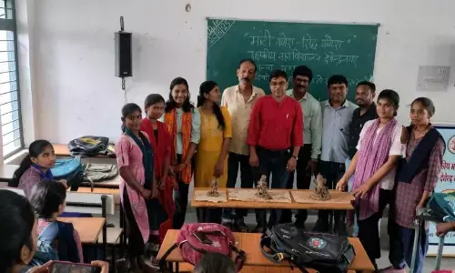 मिट्टी से विद्यार्थियों ने बनाई सुंदर गणेश जी की प्रतिमायें