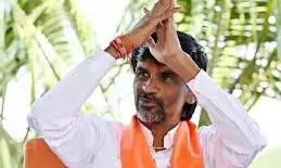 मुंबई पुलिस ने मनोज जरांगे को 29 अगस्त को आज़ाद मैदान में विरोध प्रदर्शन की दी अनुमति मुंबई पुलिस ने मनोज जरांगे को 29 अगस्त को आज़ाद मैदान में विरोध प्रदर्शन की दी अनुमति