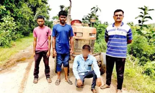 भंडारा में रेत लदे वाहनों समेत 20.12 लाख रुपए का माल पकड़ा