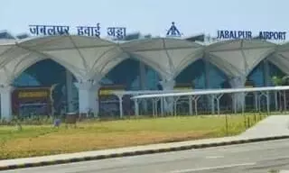 सतना से लापता युवती डुमना एयरपोर्ट पर मिली, दिल्ली ले जाने की फिराक में था शाहनवाज, मोबाइल लोकेशन ट्रेस कर पुलिस ने पकड़ा सतना से लापता युवती डुमना एयरपोर्ट पर मिली, दिल्ली ले जाने की फिराक में था शाहनवाज, मोबाइल लोकेशन ट्रेस कर पुलिस ने पकड़ा