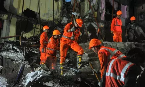 बिल्डिंग हादसे में मृतकों के परिजन को 5-5 लाख रुपए मुआवजा, विरार में गणेशोत्सव के उत्साह पर फिरा पानी