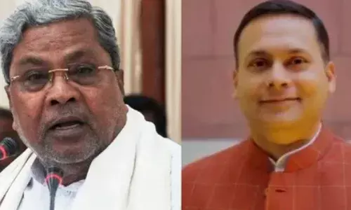 कर्नाटक सीएम कांग्रेस की वोट चोरी का हुए थे शिकार बीजेपी आईटी हेड ने वीडियो जारी कर कसा तंज कर्नाटक सीएम कांग्रेस की वोट चोरी का हुए थे शिकार बीजेपी आईटी हेड ने वीडियो जारी कर कसा तंज