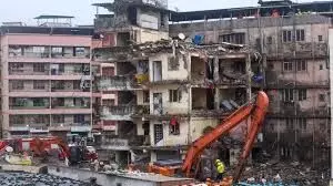 विरार इमारत हादसा: जमीन मालिक की बेटी-दामाद गिरफ्तार विरार इमारत हादसा: जमीन मालिक की बेटी-दामाद गिरफ्तार