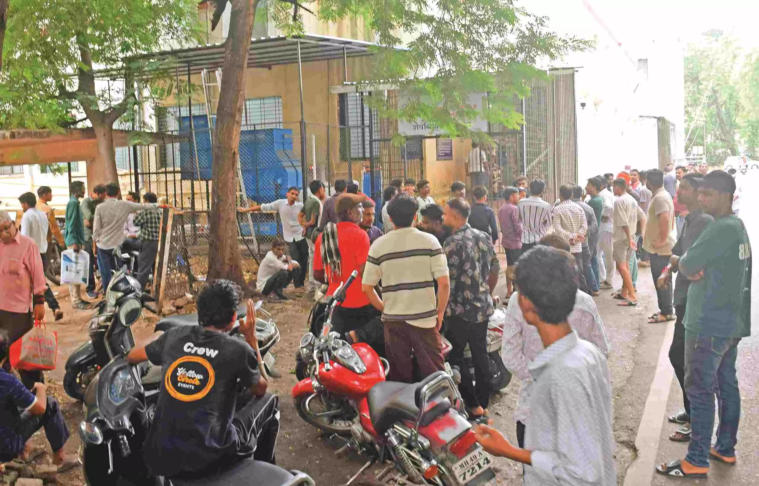 मोबाइल में कई राज छुपे होने की आशंका, हत्यारे ने ऑनलाइन खरीदा था चाकू मोबाइल में कई राज छुपे होने की आशंका, हत्यारे ने ऑनलाइन खरीदा था चाकू