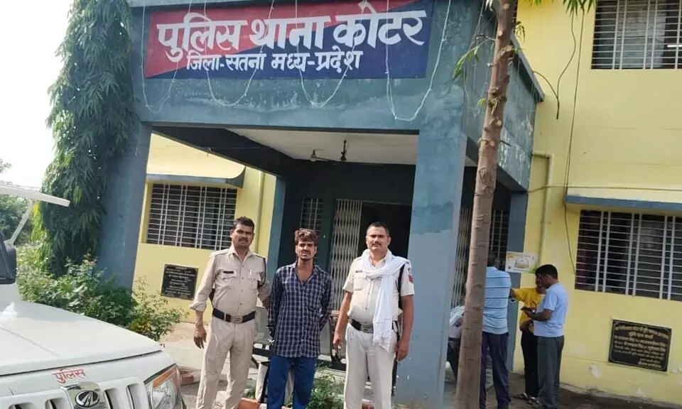 35 हजार की शराब के साथ बाइक सवार बंदी 35 हजार की शराब के साथ बाइक सवार बंदी