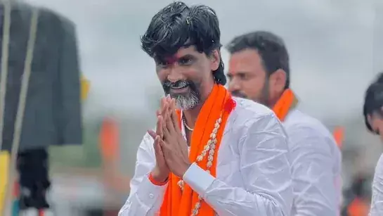 जरांगे पाटील और आंदोलनकारियों को आजाद मैदान समेत मुंबई के सभी इलाके खाली करने का निर्देश जरांगे पाटील और आंदोलनकारियों को आजाद मैदान समेत मुंबई के सभी इलाके खाली करने का निर्देश