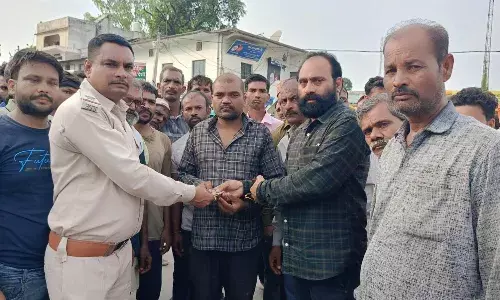 श्रमिक की मौत के साढ़े 3 घंटे बाद बनाया गया संबल कार्ड श्रमिक की मौत के साढ़े 3 घंटे बाद बनाया गया संबल कार्ड
